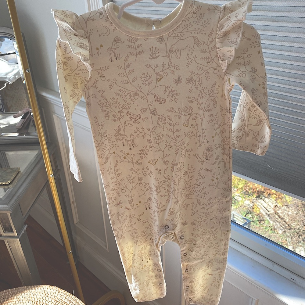 Pehr ruffle romper in excellent condition- I don't think even used!
